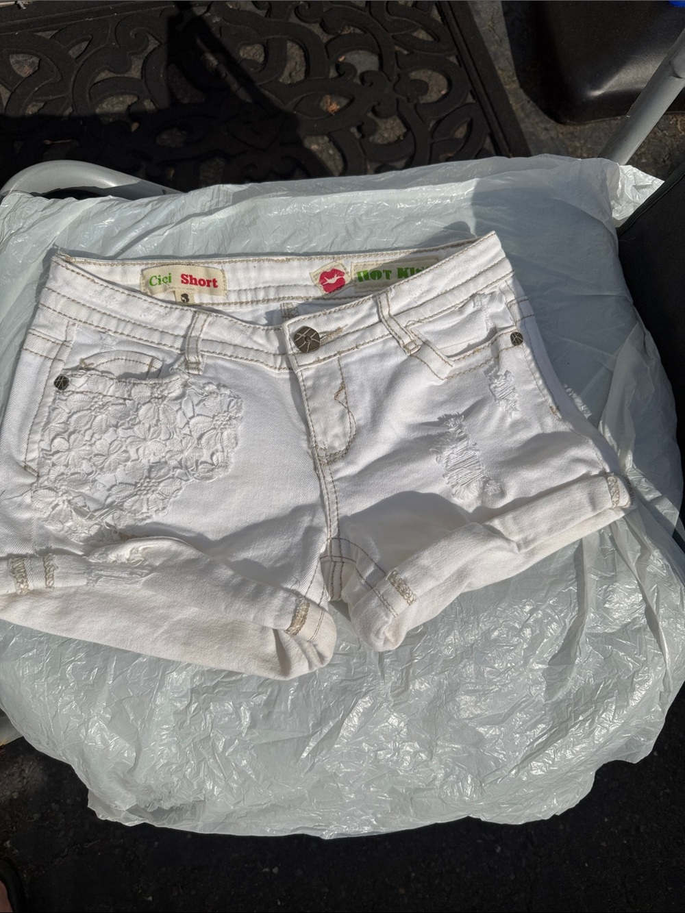 🌼Hot kiss Cici shorts